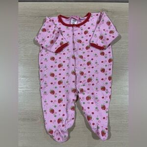 🍓 Carter’s “Watch the Wear” Strawberry Sleeper – Size 6–9M 🍓